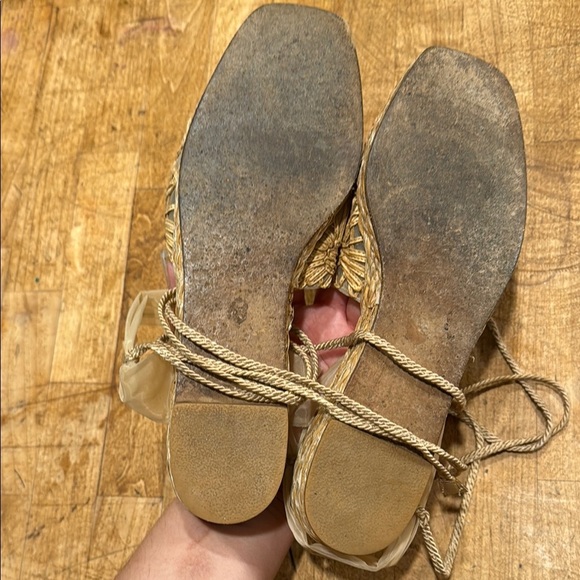 Stuart Weitzman Gold Espadrilles with Intricate Woven Design - Picture 4 of 4